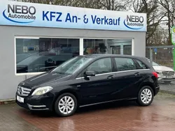 Schwarz Gebraucht 2012 Mercedes B180 Van / Kleinbus | 15.500 € (Fairer Preis)