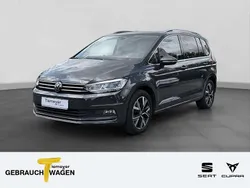 Grau Gebraucht 2023 VW Touran Highline Van / Kleinbus | 33.590 € (Fairer Preis)