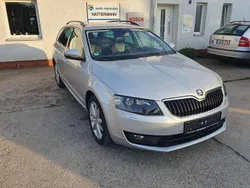 Brilliant/ brilliantsilber Gebraucht 2014 Skoda Octavia Elegance Kombi | 9.990 € (Guter Preis)