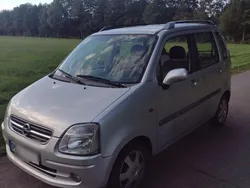 Silber Gebraucht 2002 Opel Agila Kleinwagen | 2.200 € (Teuer)