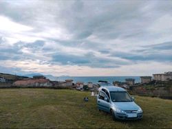 Blau Gebraucht 2006 Opel Combo Van / Kleinbus | 4.900 € (Teuer)