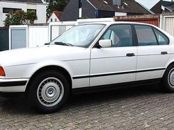 Weiß Gebraucht 1994 BMW 518 Limousine | 7.800 €