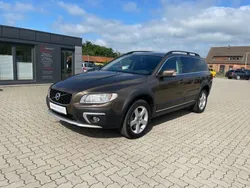 Braun metallic Gebraucht 2016 Volvo XC70 Summum SUV | 18.500 €