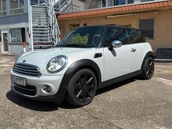 Weiß Gebraucht 2011 Mini Cooper Kleinwagen | 8.850 €