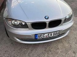 Grau Gebraucht 2009 BMW 116 Kleinwagen | 3.800 €