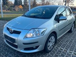 Grau Gebraucht 2007 Toyota Auris Limousine | 3.200 € (Guter Preis)