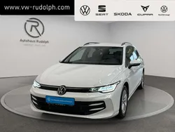Pure white Gebraucht 2024 VW Golf VIII Life Kombi | 24.939 € (Fairer Preis)