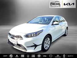 Weiß Neu 2025 Kia Ceed Limousine | 22.480 € (Guter Preis)