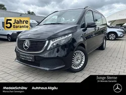 Obsidianschwarz Gebraucht 2024 Mercedes EQV300 Avantgarde Van / Kleinbus | 47.850 € (Guter Preis)