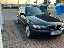 Schwarz Gebraucht 2002 BMW 320 Kombi | 2.800 € (Fairer Preis)