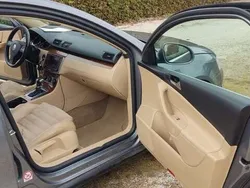 Grau Gebraucht 2006 VW Passat Comfortline Kombi | 3.400 € (Fairer Preis)