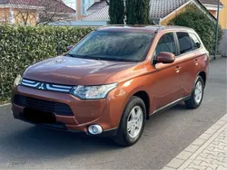 Braun Gebraucht 2012 Mitsubishi Outlander Top SUV | 9.700 € (Fairer Preis)