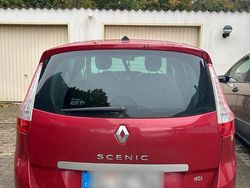 Rot Gebraucht 2012 Renault Grand Scénic III Van / Kleinbus | 3.000 €