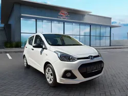 Weiß Gebraucht 2014 Hyundai i10 Basis Kleinwagen | 5.499 € (Etwas zu teuer)