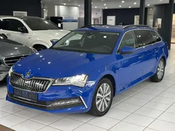 Blau Gebraucht 2021 Skoda Superb Ambition Kombi | 17.990 € (Superpreis)