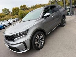 Grau Gebraucht 2024 Kia Sorento Vision SUV | 41.680 € (Guter Preis)