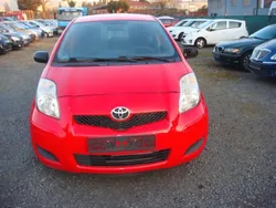 Rot Gebraucht 2010 Toyota Yaris Cool Kleinwagen | 1.250 € (Guter Preis)