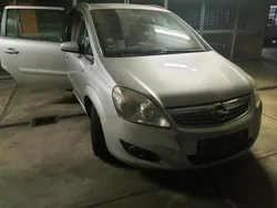 Silber Gebraucht 2009 Opel Zafira Van / Kleinbus | 2.100 € (Superpreis)