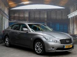 Grau Gebraucht 2011 Infiniti M35h Premium Limousine | 5.950 €