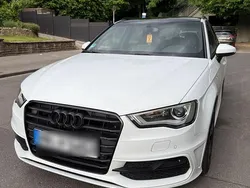 Weiß Gebraucht 2015 Audi A3 Sportback Ambiente Limousine | 11.500 € (Guter Preis)