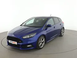 Blau Gebraucht 2015 Ford Focus ST Limousine | 16.070 € (Guter Preis)