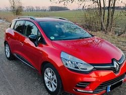 Rot Gebraucht 2017 Renault Clio GrandTour Kombi | 8.300 € (Fairer Preis)
