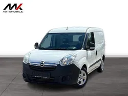 Weiß Gebraucht 2015 Opel Combo Van / Kleinbus | 3.780 € (Guter Preis)