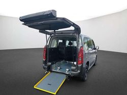 Stahlgrau Gebraucht 2023 Citroën Berlingo Feel Van / Kleinbus | 33.990 €