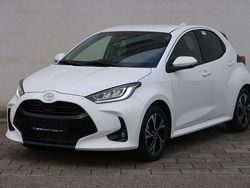 Weiß Neu 2025 Toyota Yaris Hybrid Limousine | 25.839 € (Fairer Preis)