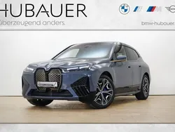 Grau Gebraucht 2024 BMW iX Sport Line SUV | 65.490 € (Teuer)