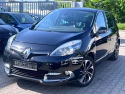 Schwarz Gebraucht 2015 Renault Scénic III Bose Edition Van / Kleinbus | 7.990 € (Fairer Preis)