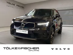 Onyx black (metallic) Gebraucht 2024 Volvo XC40 Core SUV | 34.590 € (Guter Preis)