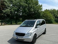 Silber Gebraucht 2006 Mercedes Viano Van / Kleinbus | 8.100 €
