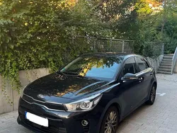 Schwarz Gebraucht 2017 Kia Rio Spirit Limousine | 7.000 € (Etwas zu teuer)