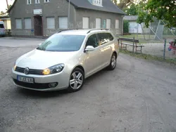 Beige metallic Gebraucht 2009 VW Golf VI Kombi | 14.000 €