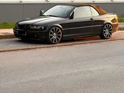 Schwarz Gebraucht 2000 BMW 323 Cabriolet Cabrio | 3.400 € (Guter Preis)