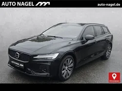 Onyx black / Gebraucht 2024 Volvo V60 Plus Kombi | 44.890 € (Fairer Preis)