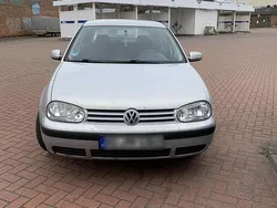 Silber Gebraucht 2000 VW Golf IV Kleinwagen | 650 € (Fairer Preis)