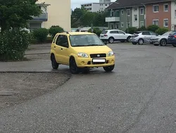 Gelb Gebraucht 2002 Suzuki Ignis Kleinwagen | 1.500 € (Etwas zu teuer)