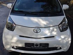 Weiß Gebraucht 2009 Toyota iQ Kleinwagen | 4.200 € (Fairer Preis)