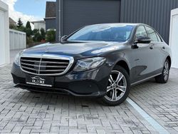 Schwarz Gebraucht 2018 Mercedes E220 Limousine | 21.000 € (Etwas zu teuer)
