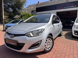 Silber Gebraucht 2014 Hyundai i20 Kleinwagen | 5.590 € (Fairer Preis)