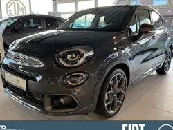 Grau Gebraucht 2022 Fiat 500X Dolcevita SUV | 23.990 € (Fairer Preis)