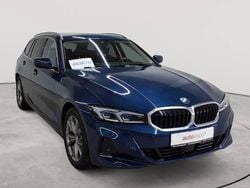 Phytonicblau metallic Gebraucht 2022 BMW 320 Sport Line Kombi | 29.990 € (Guter Preis)