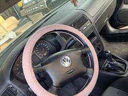 Schwarz Gebraucht 2002 VW Golf IV Kleinwagen | 1.000 € (Fairer Preis)