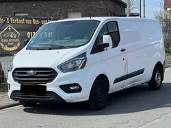 Weiß Gebraucht 2018 Ford Transit Custom Trend Van / Kleinbus | 7.950 €
