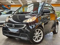 Schwarz Gebraucht 2012 Smart ForTwo Coupé Coupé | 5.795 € (Etwas zu teuer)
