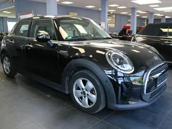 Midnight black metallic Gebraucht 2022 Mini ONE Classic Kleinwagen | 19.980 € (Fairer Preis)