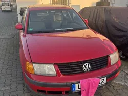 Rot Gebraucht 1997 VW Passat Limousine | 850 € (Superpreis)