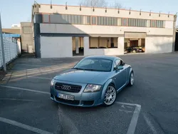 Silber Gebraucht 2004 Audi TT Sport Coupé | 19.950 €